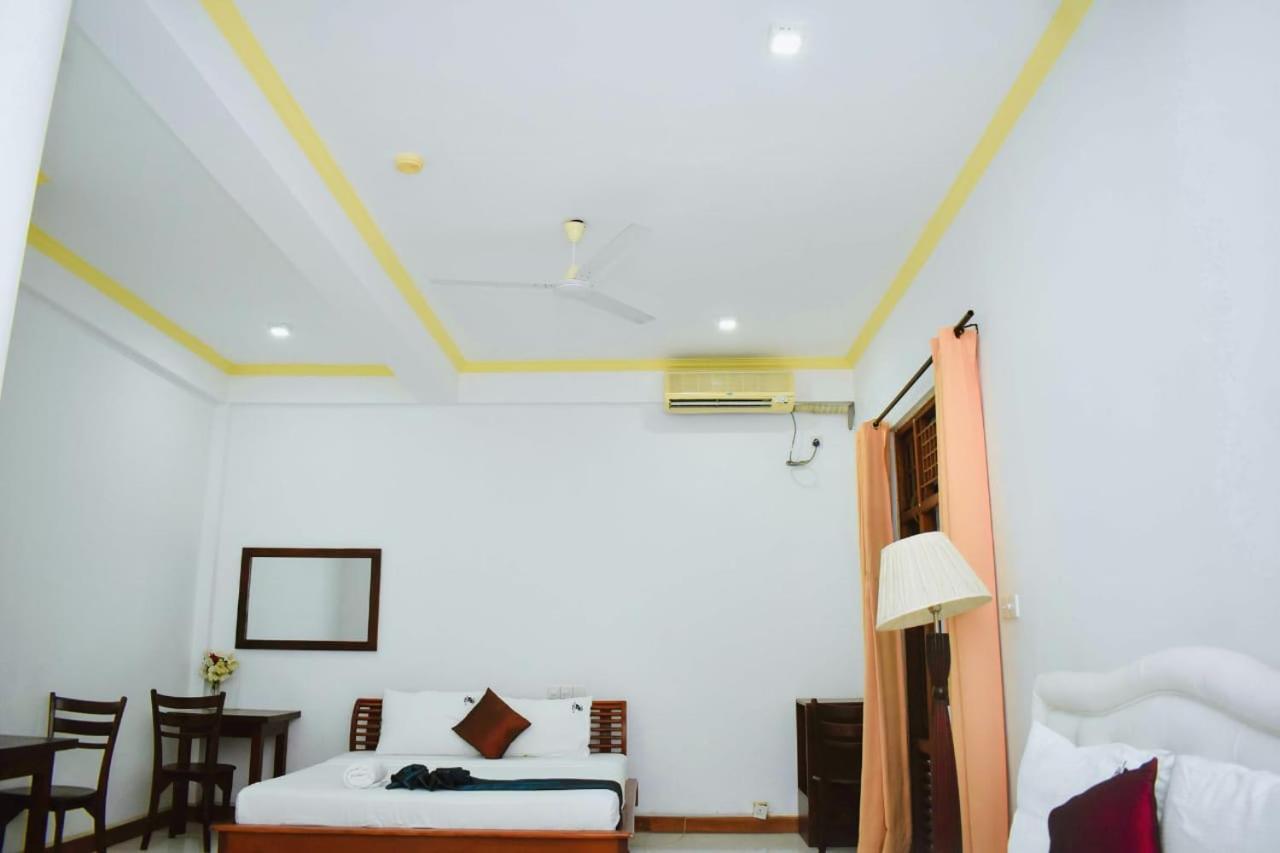 Hotel Sobana Lake Front Udawalawe Zewnętrze zdjęcie